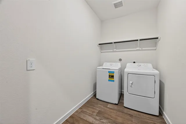 $2,400 | 6108 Jasper Hill Drive, Rosenberg, TX 77469