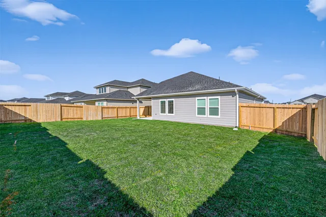 $2,400 | 6108 Jasper Hill Drive, Rosenberg, TX 77469