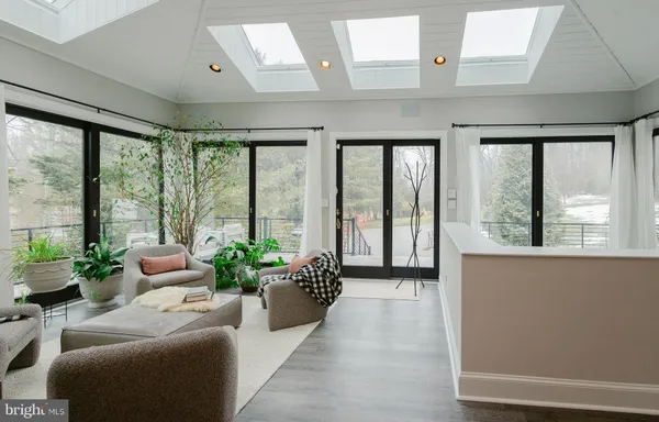 $8,500 | 15841 York Road, Sparks, MD 21152