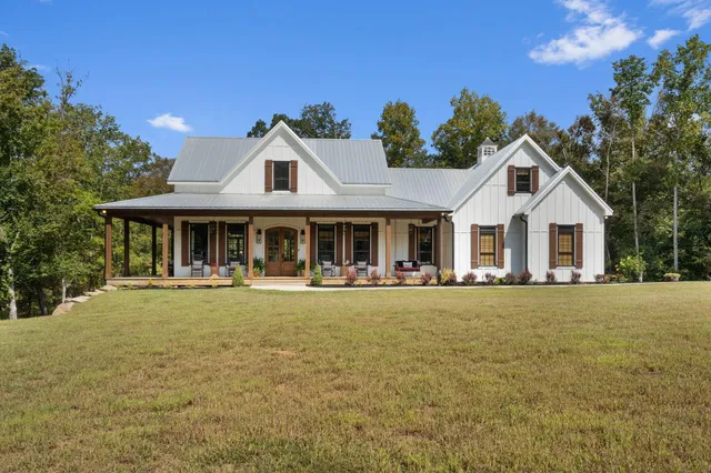 $1,700,000 | 450 County Road 28, Calhoun, TN 37309