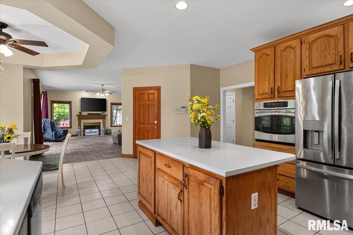 2517 Dickens Drive Springfield, IL 62711 - Photo 18 of 66