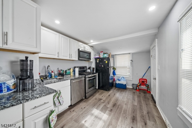 44 State Street East Orange, NJ 07017 - Photo 12 of 31