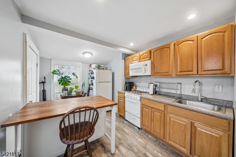 44 State Street East Orange, NJ 07017 - Photo 5 of 31