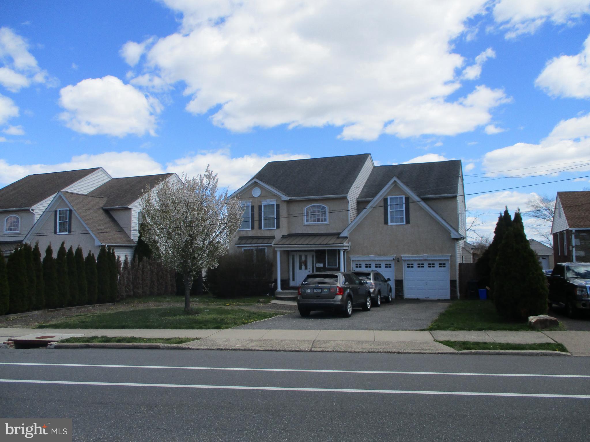 11041 Knights Road Philadelphia, PA 19154 - Photo 1 of 50