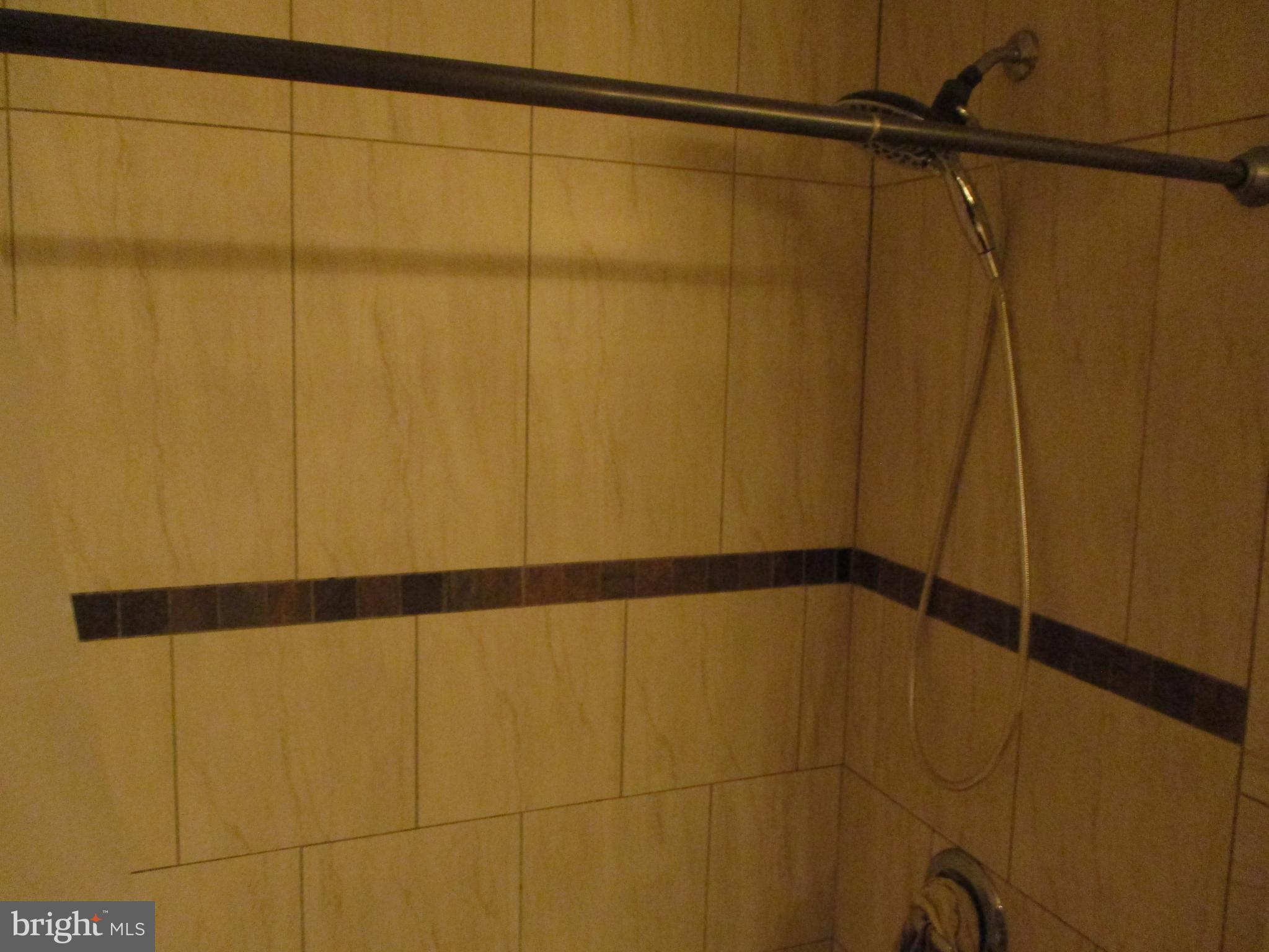 11041 Knights Road Philadelphia, PA 19154 - Photo 38 of 50 Hall Bath Tub and Shower