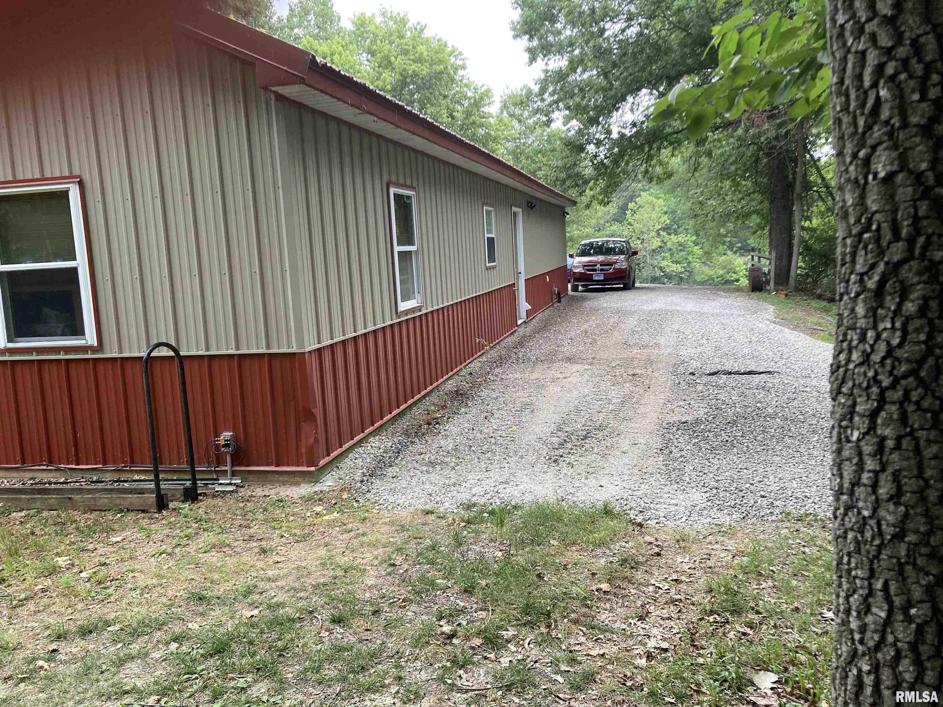 345 Haulage Road Vergennes, IL 62994 - Photo 24 of 42 Gallery Image 24