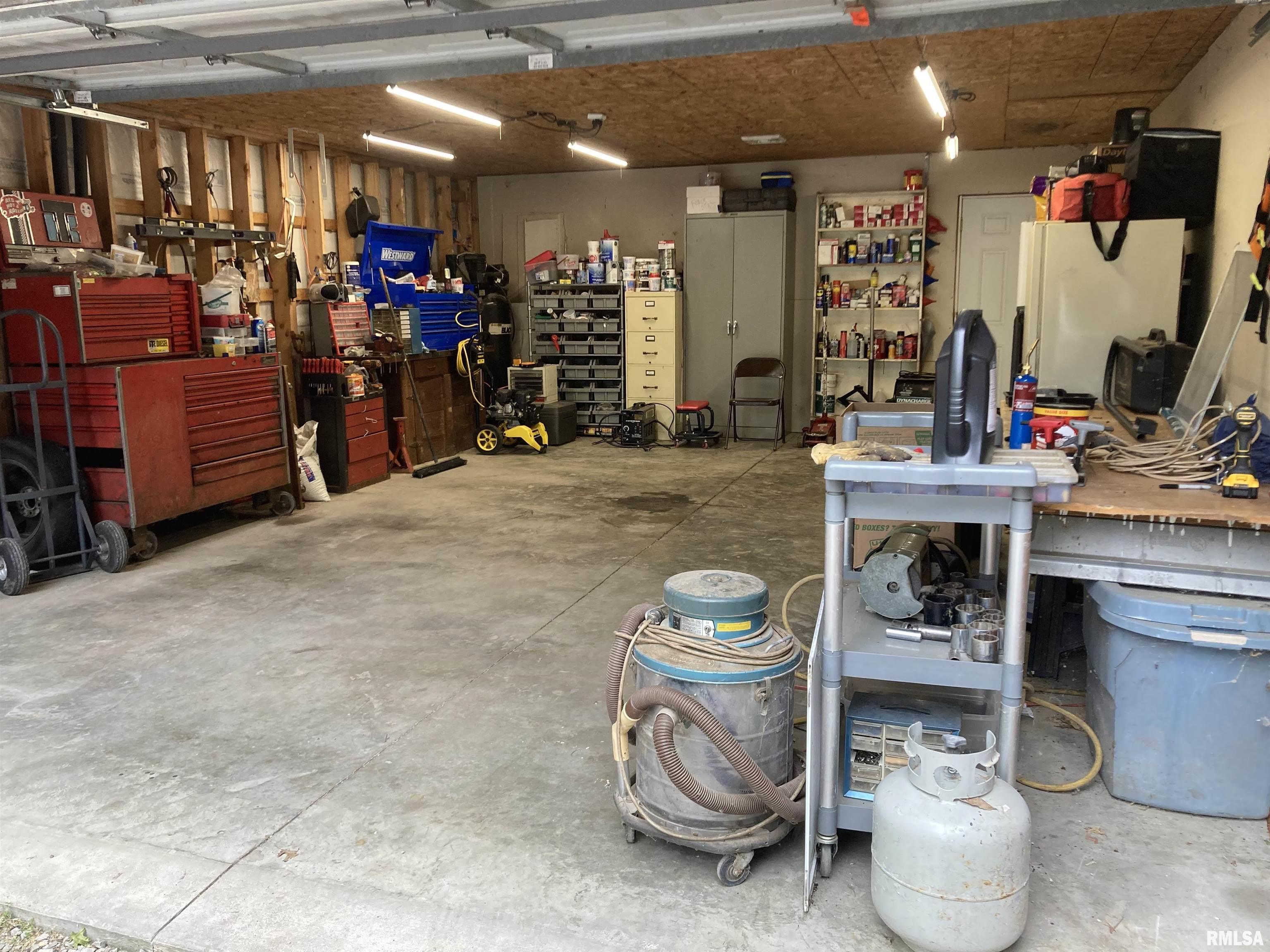 345 Haulage Road Vergennes, IL 62994 - Photo 32 of 42 Gallery Image 32