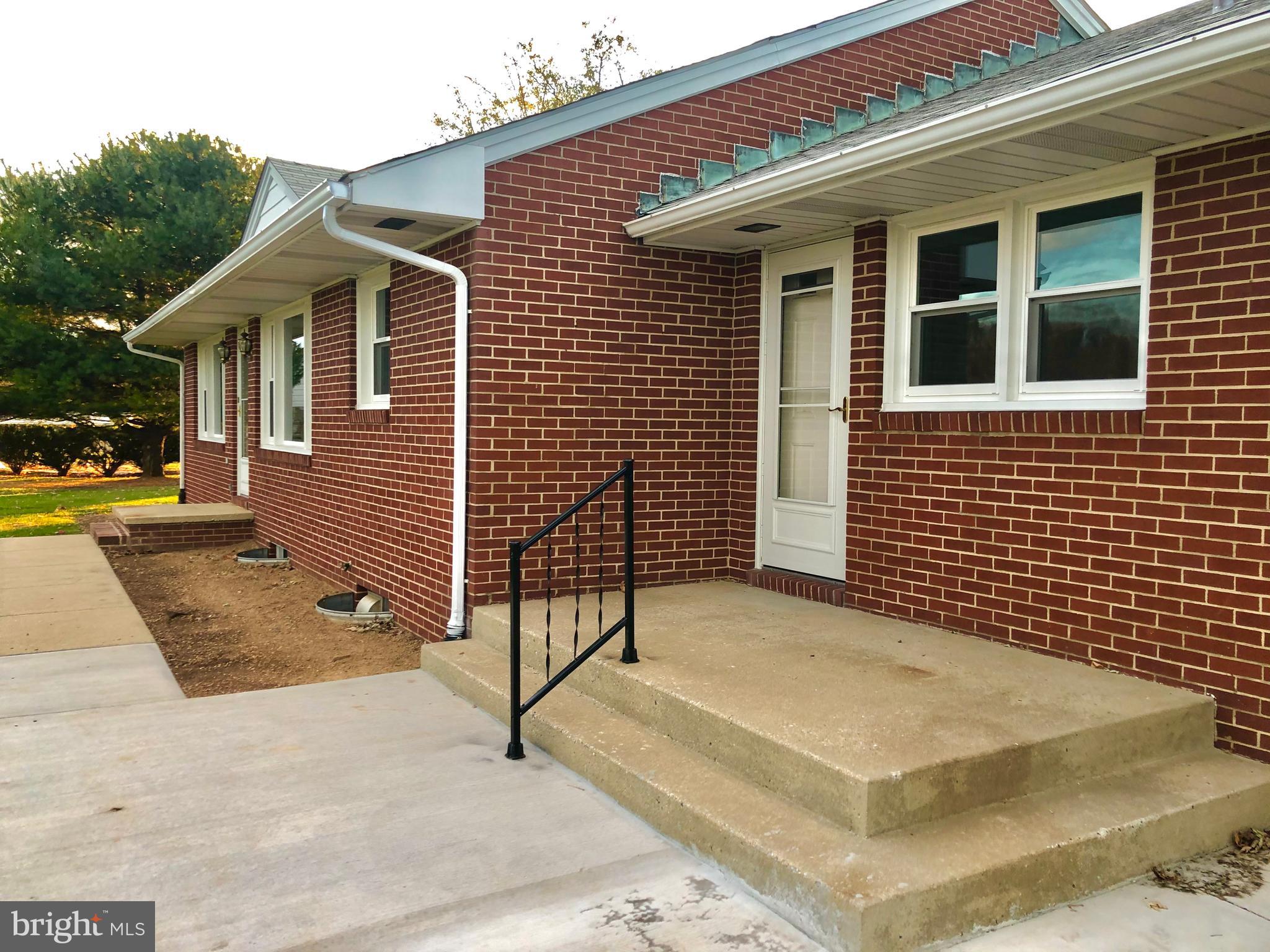 3566 Water Tank Road Manchester, MD 21102 - Photo 2 of 22 Porch