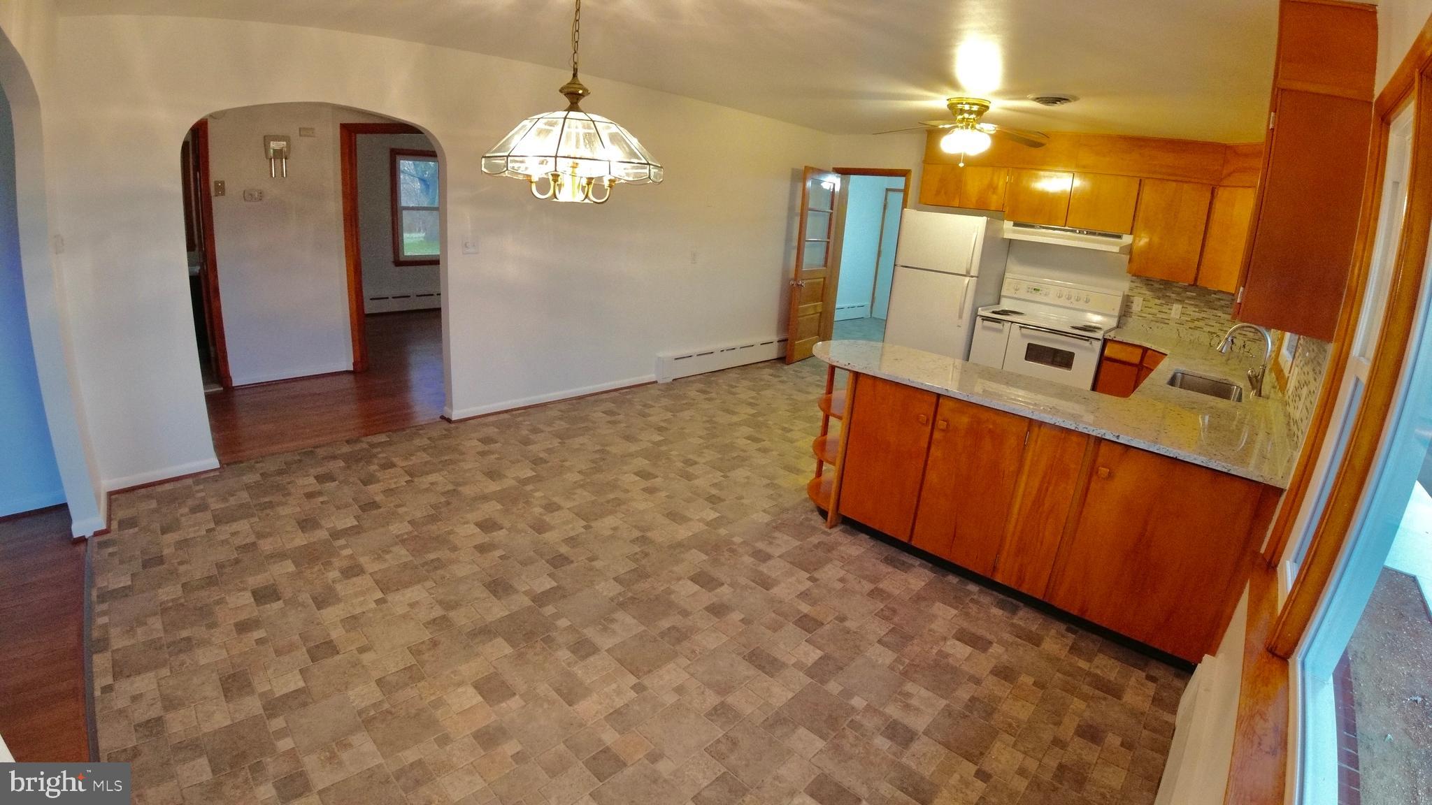 3566 Water Tank Road Manchester, MD 21102 - Photo 6 of 22 Kitchen/Dining area