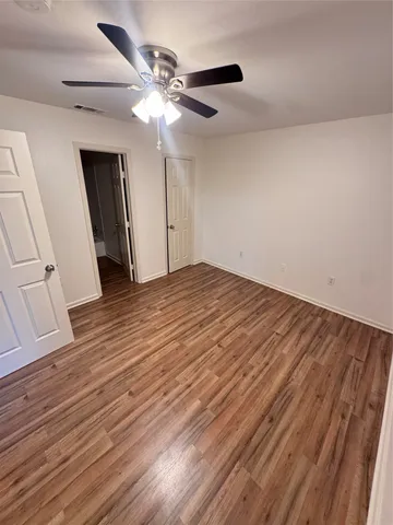 $750 | 8207 Sam Rayburn Drive, Unit 204, Austin, TX 78753