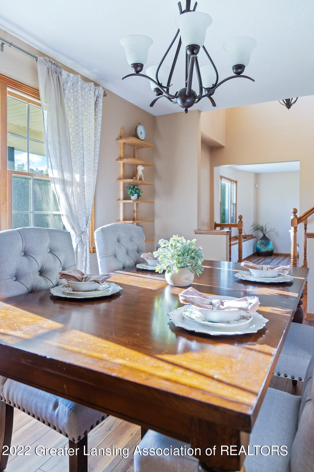 2440 Gilbert Road Lansing, MI 48911 - Photo 17 of 47 Formal Dining3