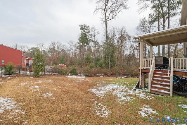 a view of entryway door of the house