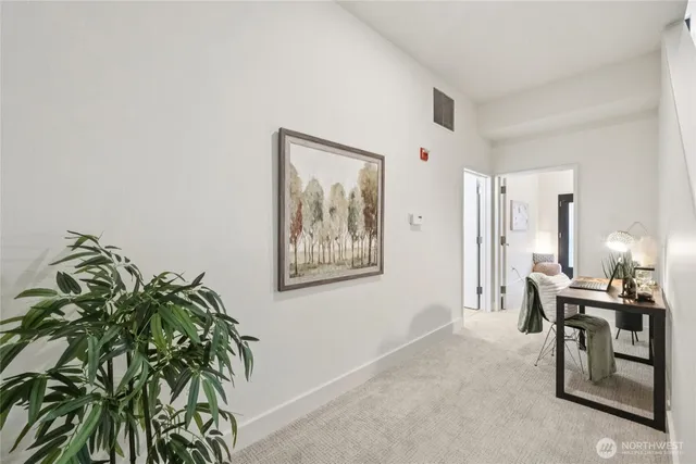 $725,000 | 615 East Pike Street, Unit 305, Seattle, WA 98122