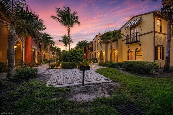 $310,000 | 9036 Alturas Street, Unit 3603, Naples, FL 34113