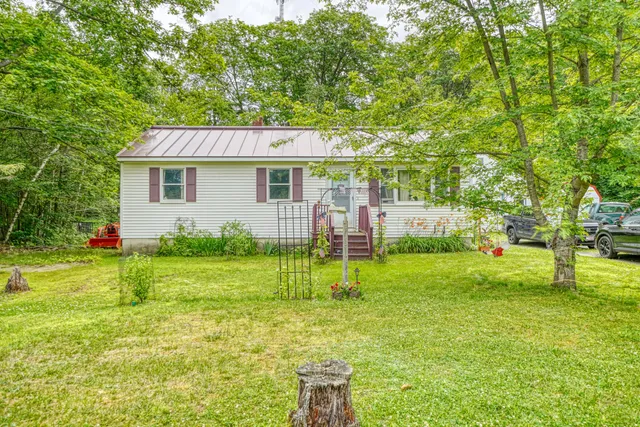 $230,000 | 30 South Gage Road, Oakland, ME 04963