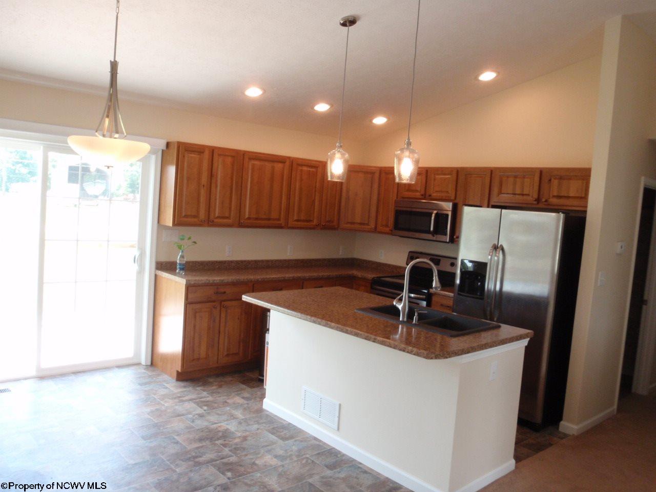 299 Chapel Brooke Circle Reedsville, WV 26547 - Photo 4 of 15 Gallery Image 4