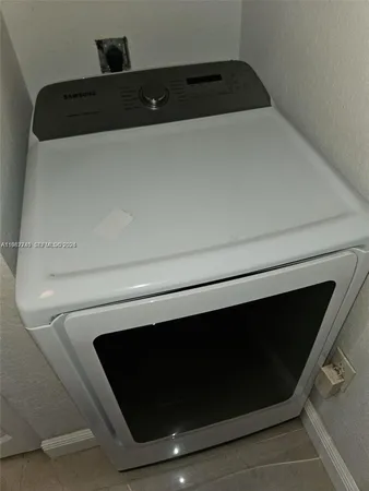 $2,000 | 1706 Belmont Lane, Unit 1706, North Lauderdale, FL 33068