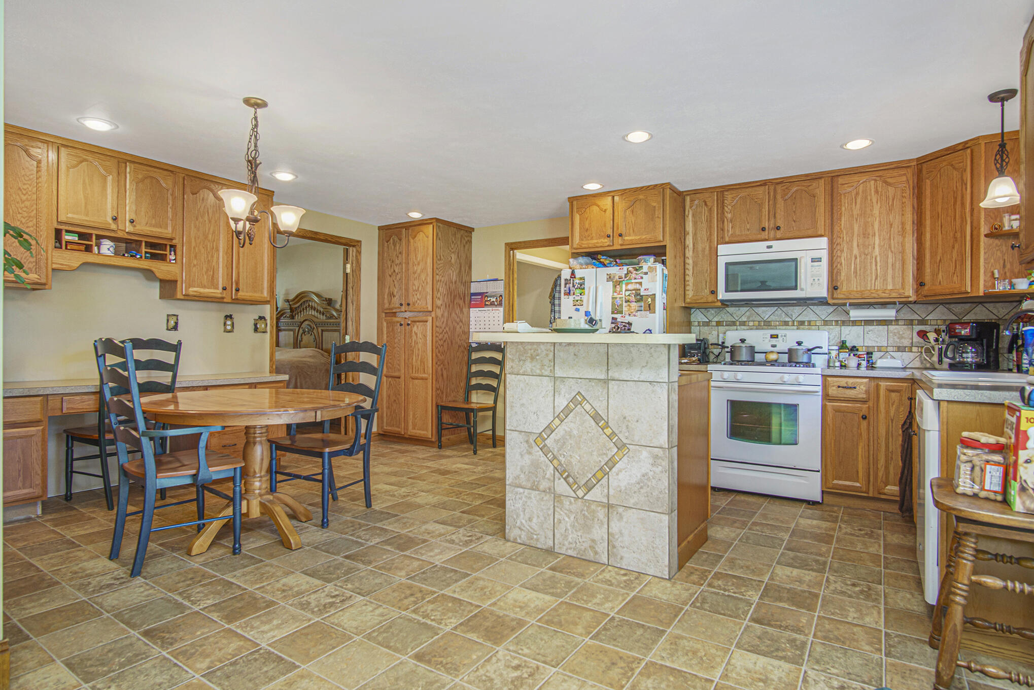 1127 Dykstra Road Muskegon, MI 49445 - Photo 11 of 21 DSC04655