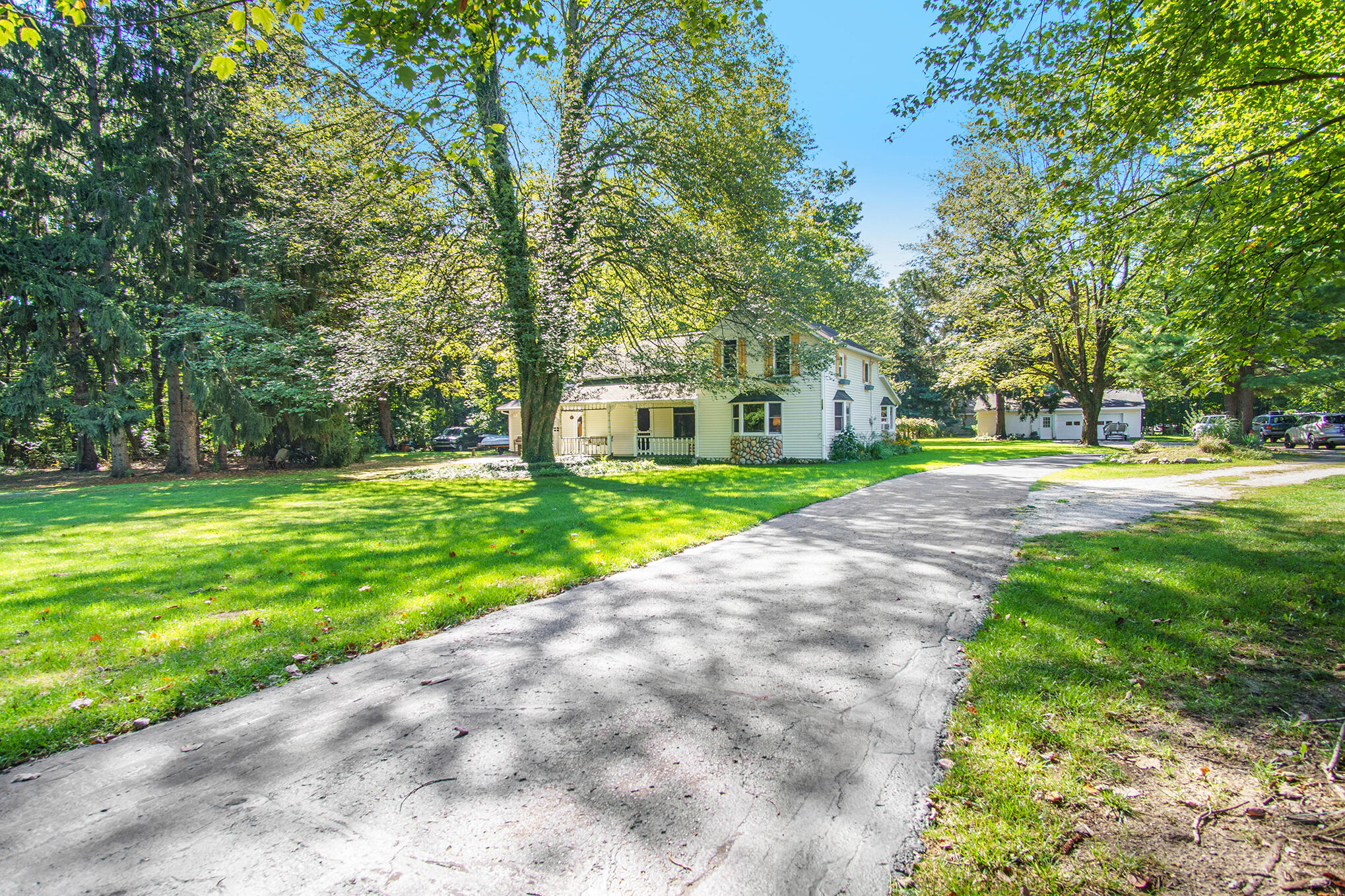 1127 Dykstra Road Muskegon, MI 49445 - Photo 3 of 21 DSC04681