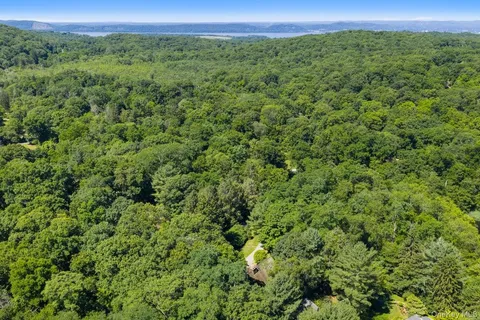 $1,200,000 | 1821 Spring Valley Road, Ossining, NY 10562