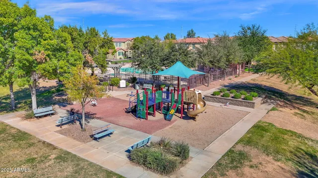 $368,550 | 4761 East Portola Valley Drive, Unit 102, Gilbert, AZ 85297