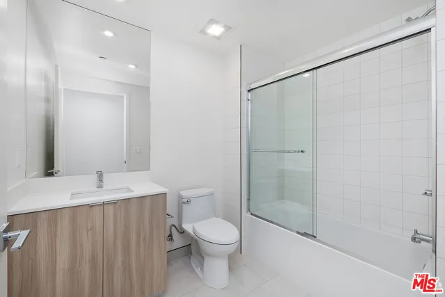 $5,295 | 2600 South Sepulveda Boulevard, Unit 310, Los Angeles, CA 90064