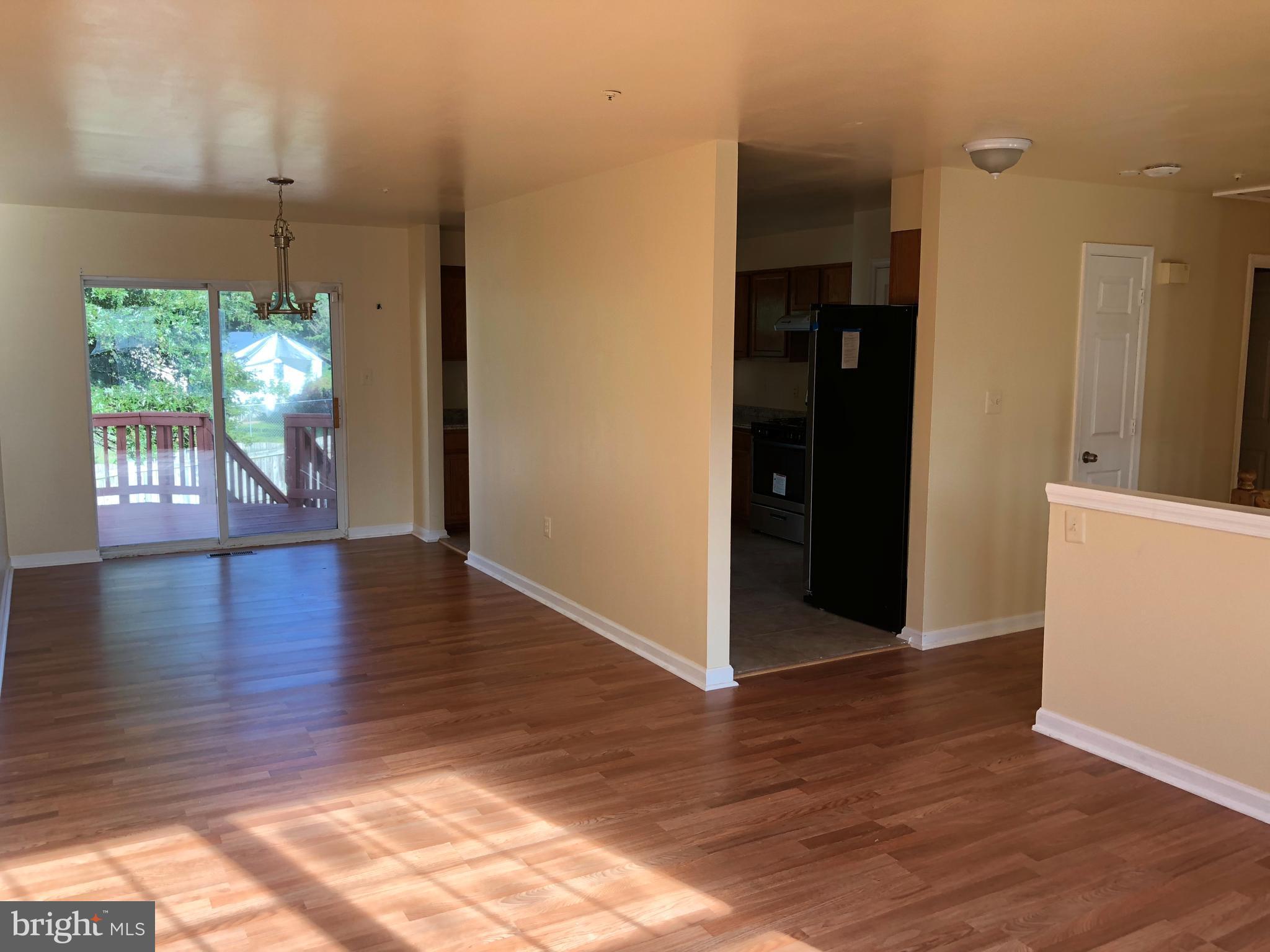 6025 Cipriano Road Lanham, MD 20706 - Photo 2 of 12 Living Room