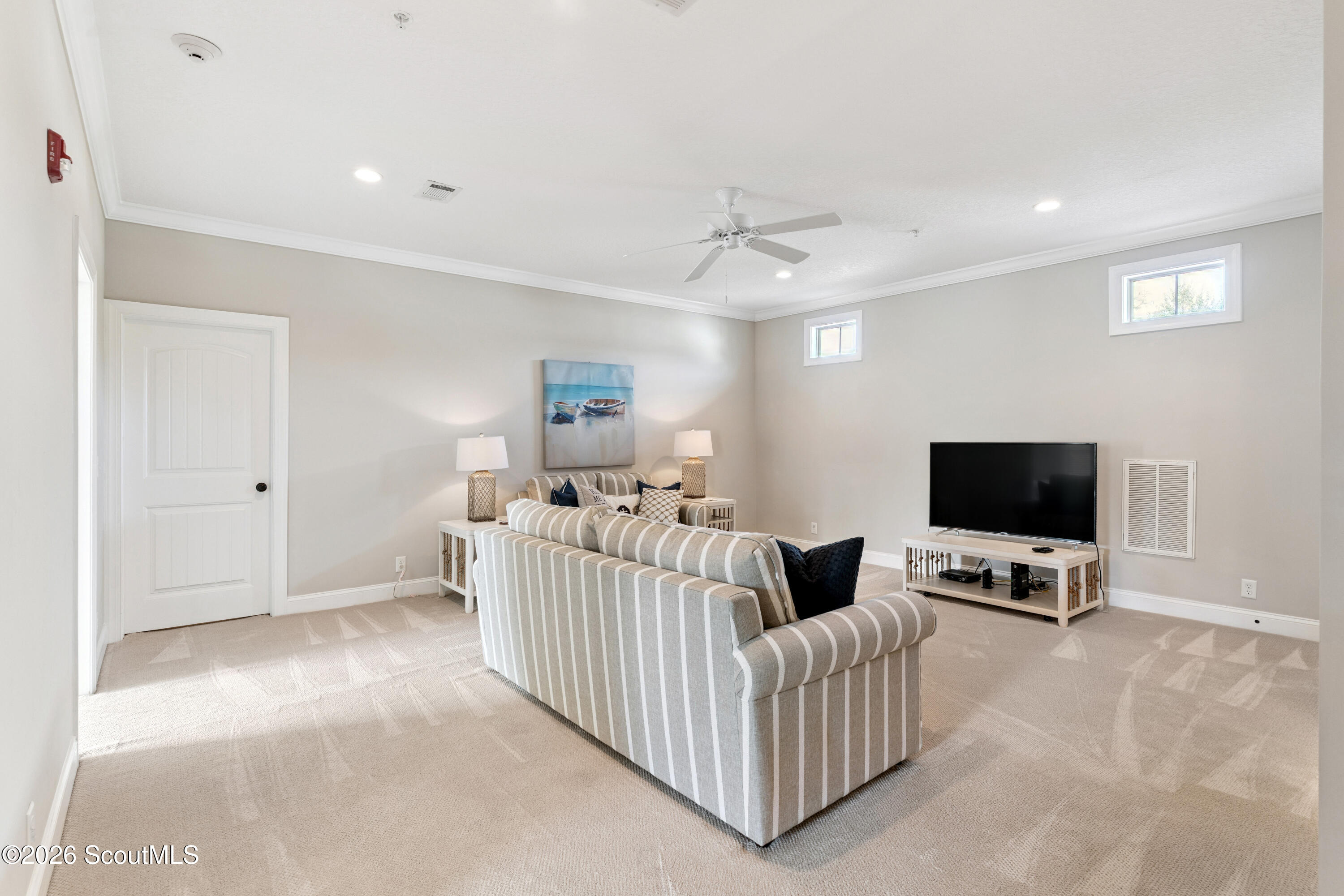 101 Mariners Circle St. Simons Island, GA 31522 - Photo 17 of 35 Upstairs Living Area