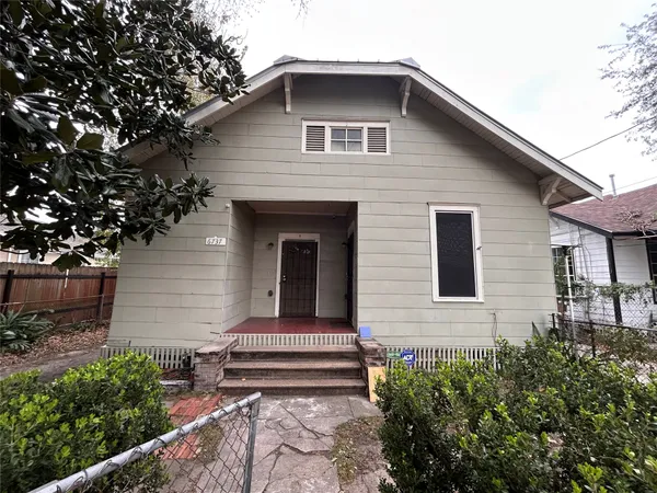 $775 | 6737 Ave East, Unit A, Houston, TX 77011