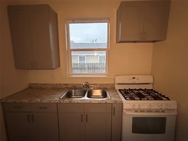 $775 | 6737 Ave East, Unit A, Houston, TX 77011