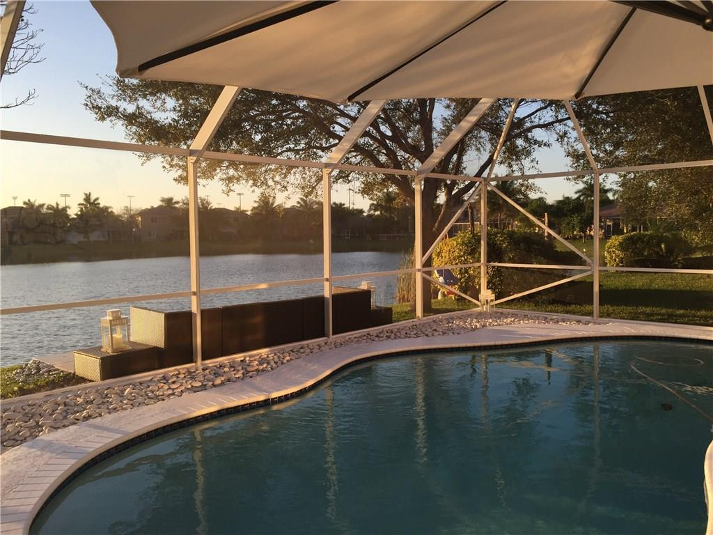 5019 Pebblebrook Terrace Pompano Beach, FL 33073 - Photo 15 of 34 Photo 15