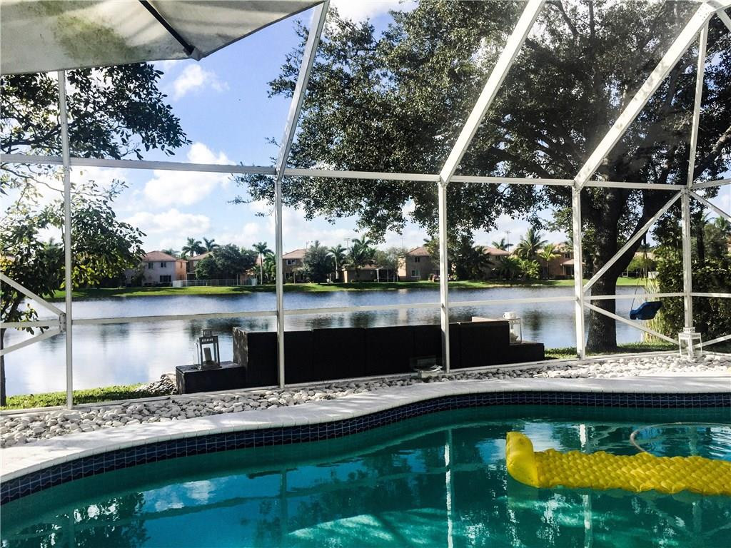 5019 Pebblebrook Terrace Pompano Beach, FL 33073 - Photo 32 of 34 Photo 32