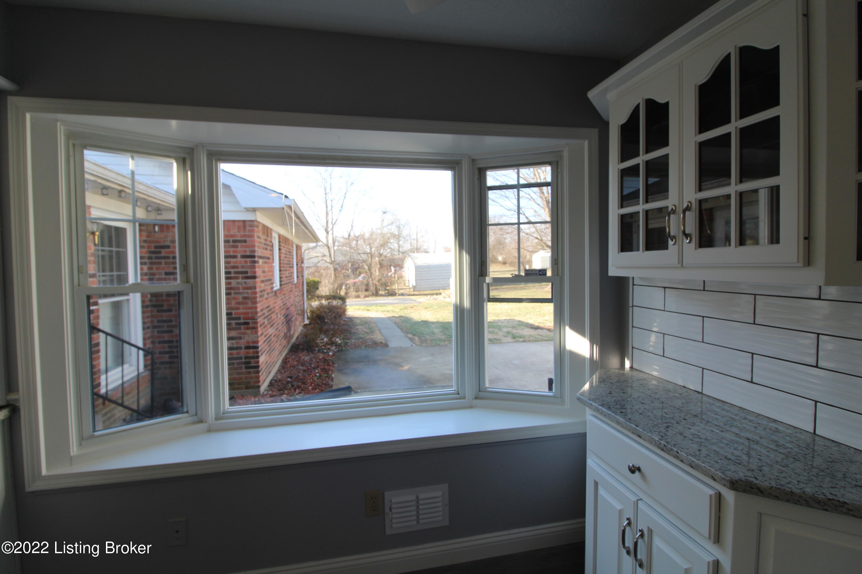 1492 Flatlick Road Mount Washington, KY 40047 - Photo 10 of 38 IMG_3971