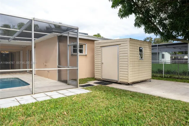 $3,500 | 5524 Cleveland Street, Hollywood, FL 33021