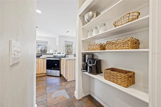 $899,000 | 10720 Northwest 53rd Terrace, Gainesville, FL 32653