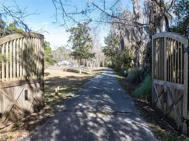 $899,000 | 10720 Northwest 53rd Terrace, Gainesville, FL 32653