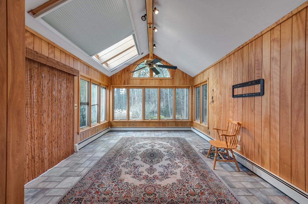 31 Sunset Road Holyoke, MA 01040 - Photo 18 of 23 Gallery Image 18