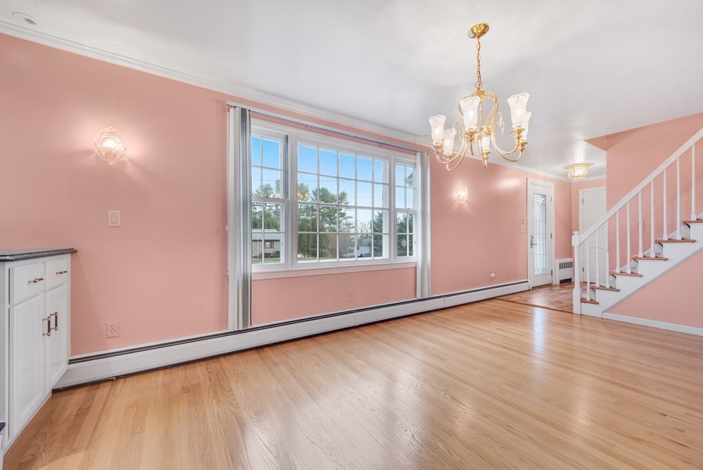 31 Sunset Road Holyoke, MA 01040 - Photo 10 of 23 Gallery Image 10