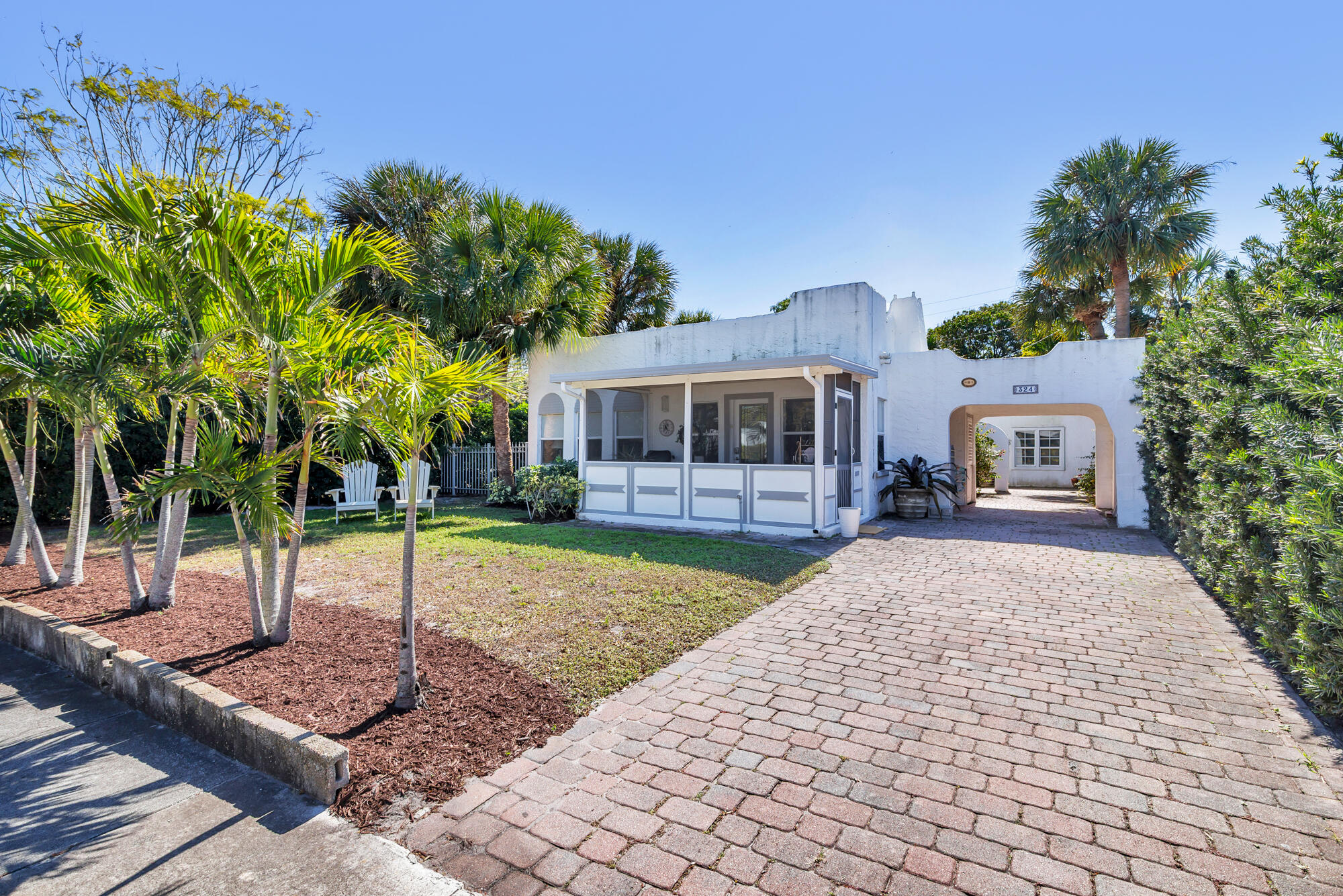 324 Pilgrim Road West Palm Beach, FL 33405 - Photo 1 of 30 324 Pilgrim Road