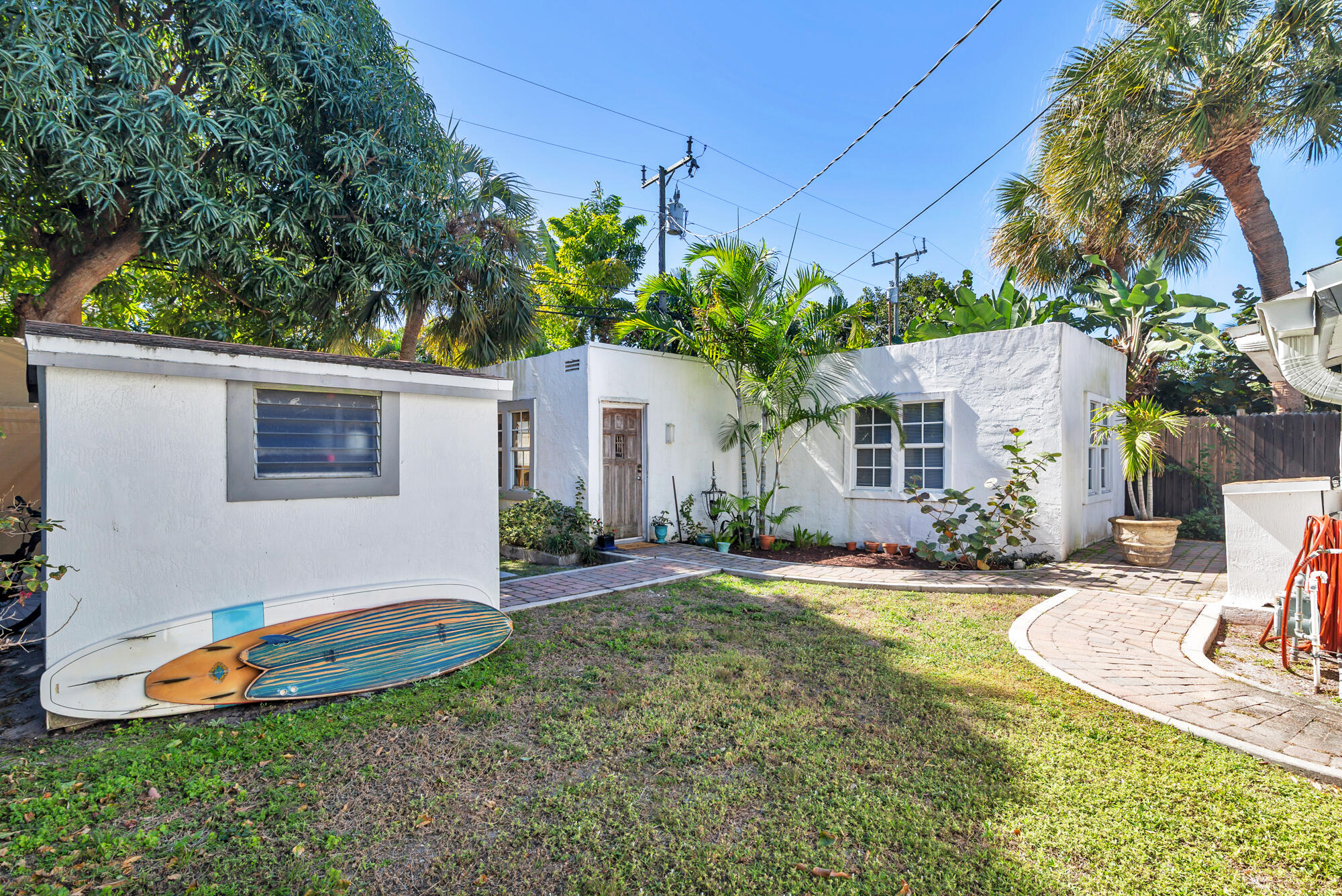 324 Pilgrim Road West Palm Beach, FL 33405 - Photo 15 of 30 Shed + Guest Cottage