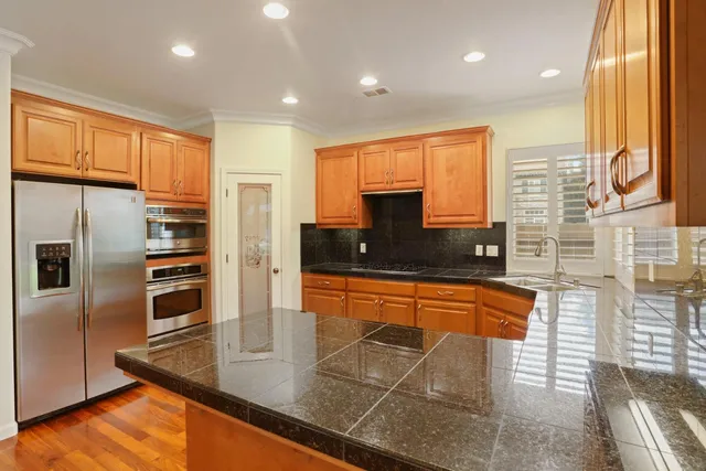 a view of walk in closet