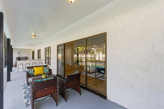 $695,000 | 916 River Rapids Avenue, Brandon, FL 33511