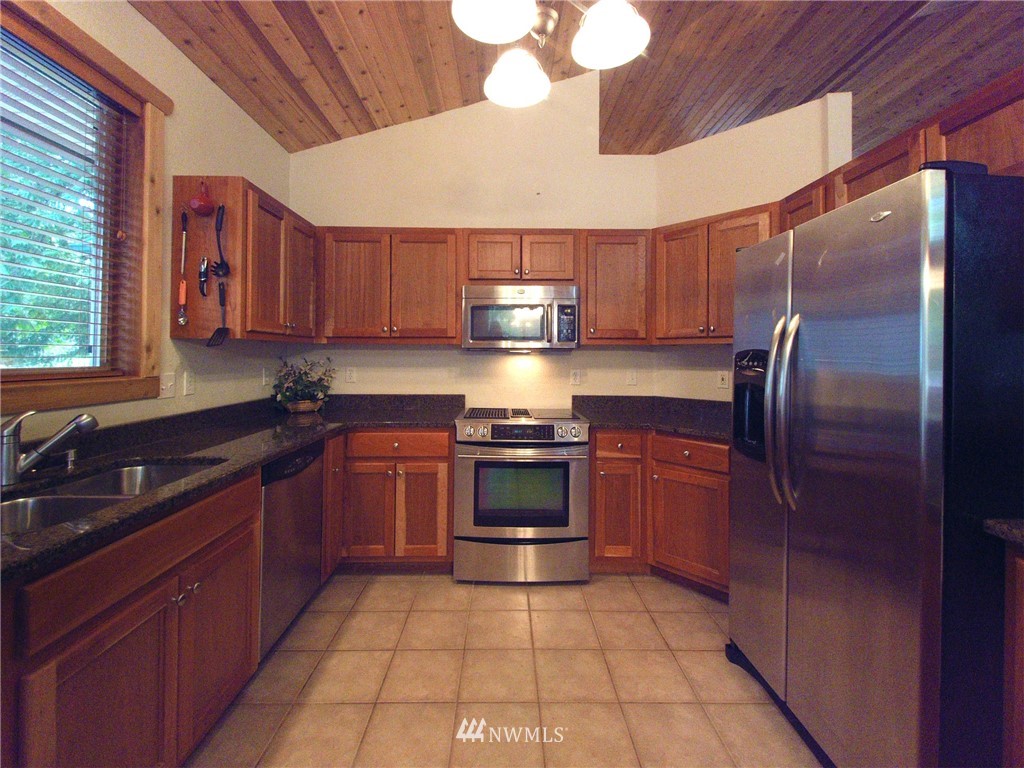 60 Elwha Bluff Road Port Angeles, WA 98363 - Photo 11 of 25 Gallery Image 11