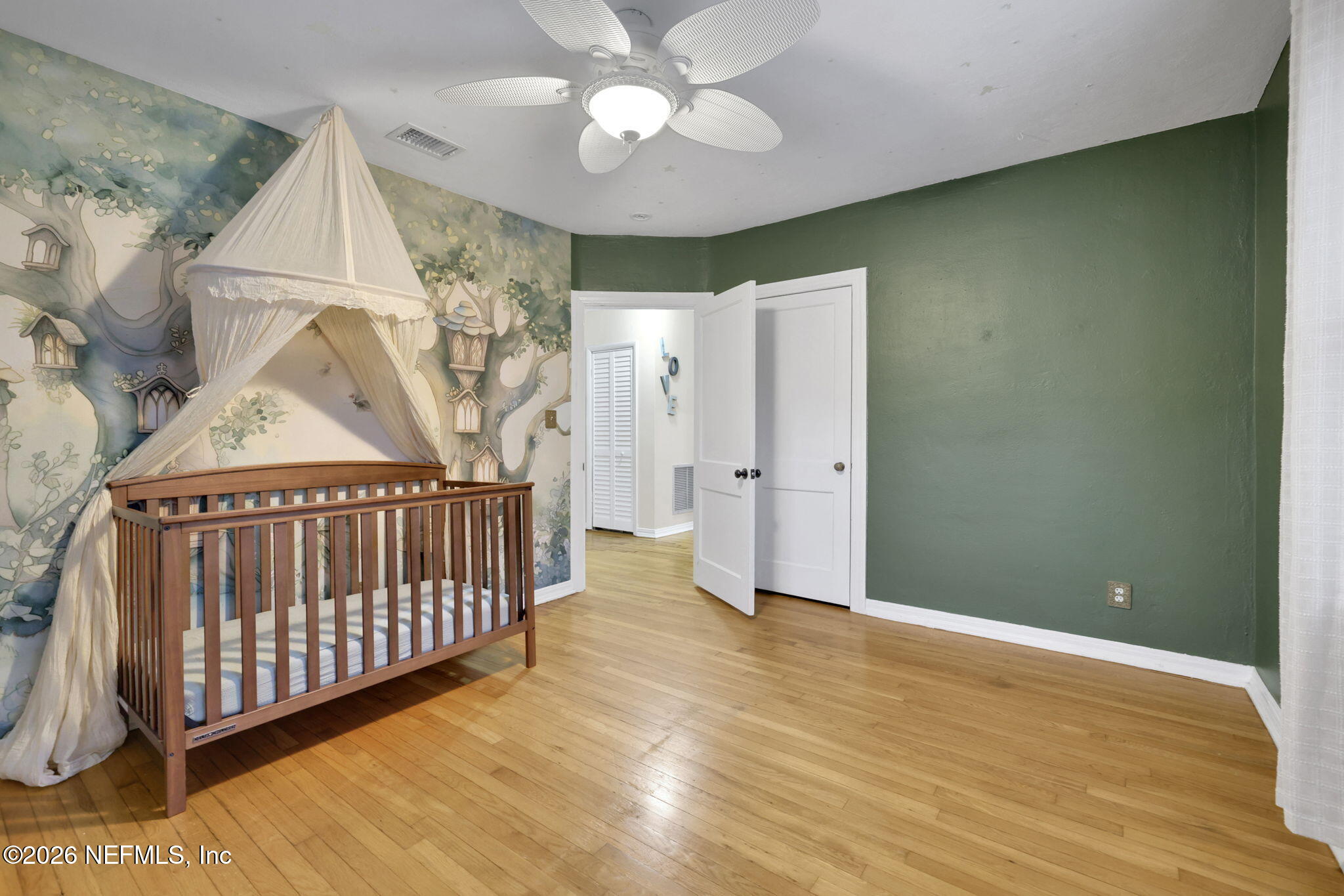 1536 Harbor Oaks Road Jacksonville, FL 32207 - Photo 18 of 23 Bedroom 3