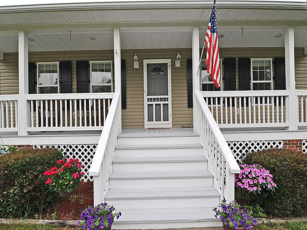 1562 Washington Acres Road Hampstead, NC 28443 - Photo 2 of 21 Entrance