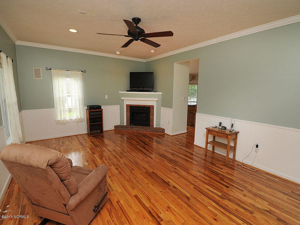 1562 Washington Acres Road Hampstead, NC 28443 - Photo 6 of 21 Family 3