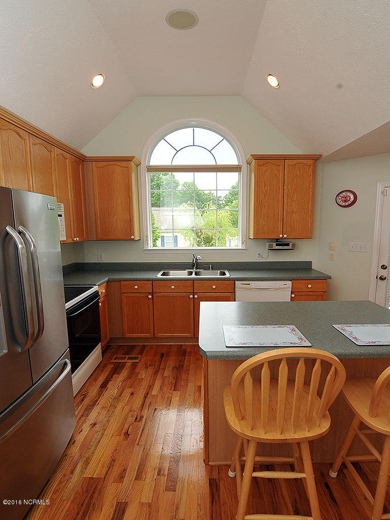 1562 Washington Acres Road Hampstead, NC 28443 - Photo 9 of 21 Kitchen