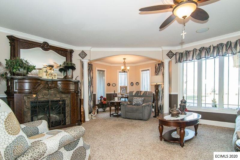3266 Hales Mill Road Dubuque, IA 52002 - Photo 2 of 15 Gallery Image 2
