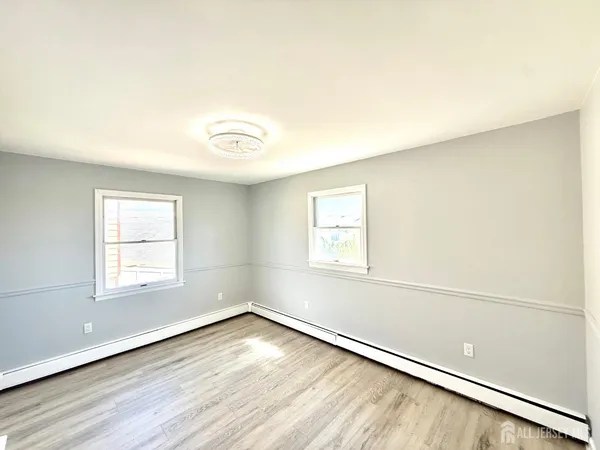 $4,900 | 35 Fiat Avenue, Iselin, NJ 08830