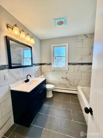 $4,900 | 35 Fiat Avenue, Iselin, NJ 08830